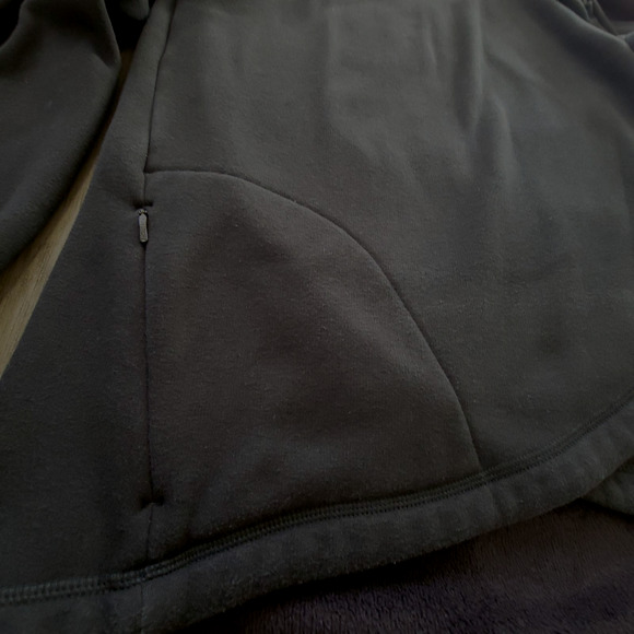 Athleta Cozy Karma Asym Pullover Fleece Sweatshirt Black Size S Petite - Picture 4 of 13